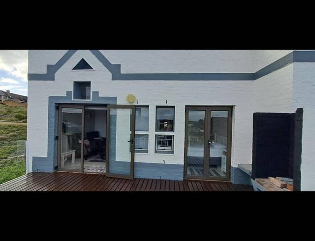 3 BEDROOM APARTMENT FOR SALE IN STILBAAI-WES